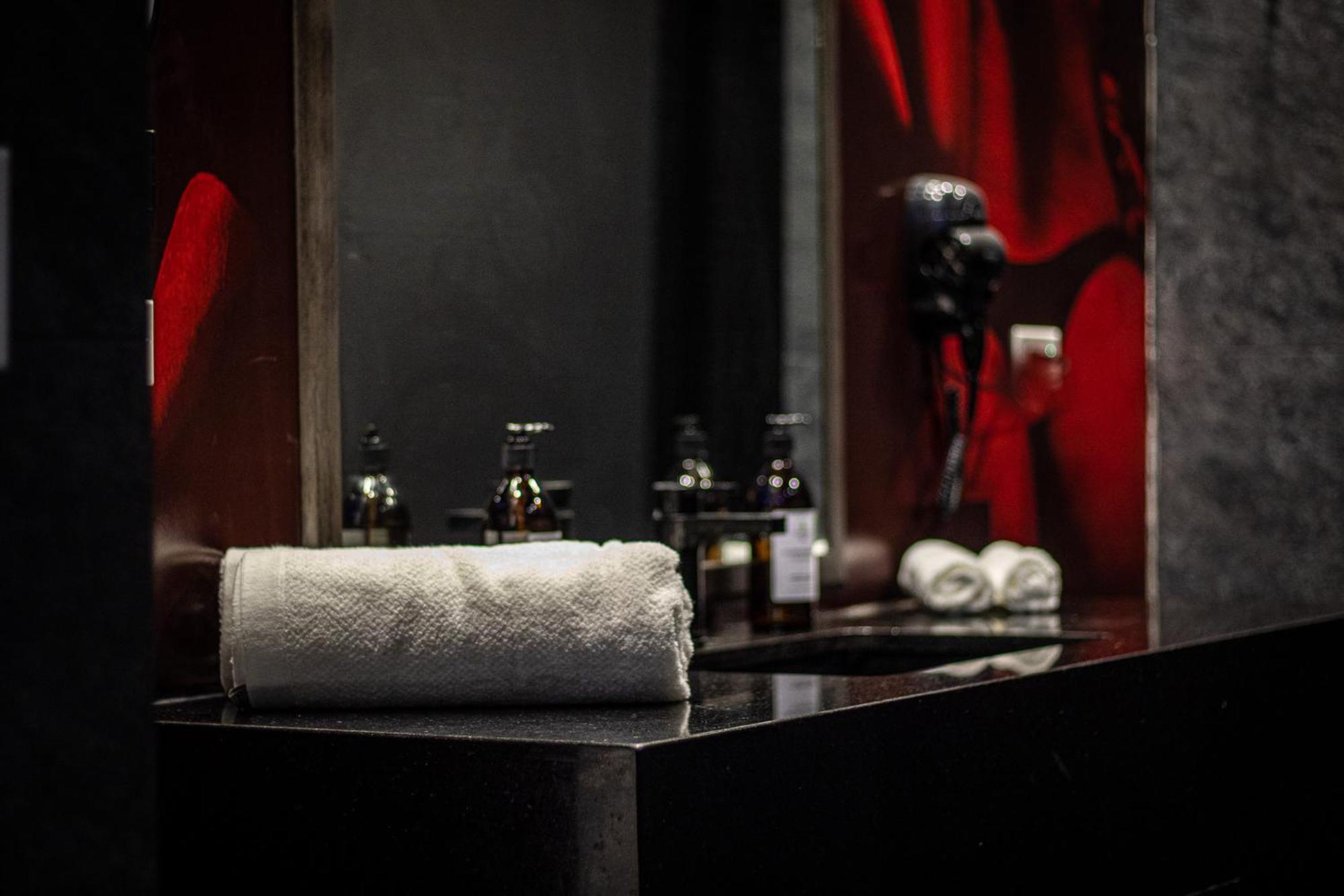 אנסנאדה Motel Boutique Qatro מראה חיצוני תמונה