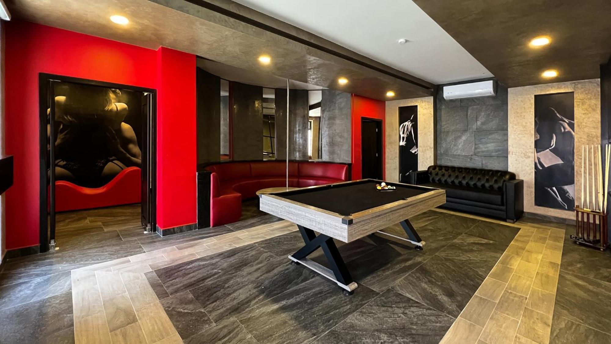 אנסנאדה Motel Boutique Qatro מראה חיצוני תמונה
